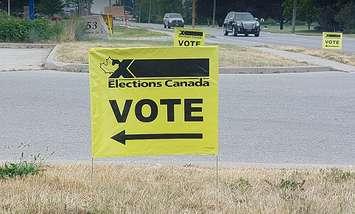An Elections Canada sign indicates where voters can go to vote. (File photo by Miranda Chant, Blackburn Media)